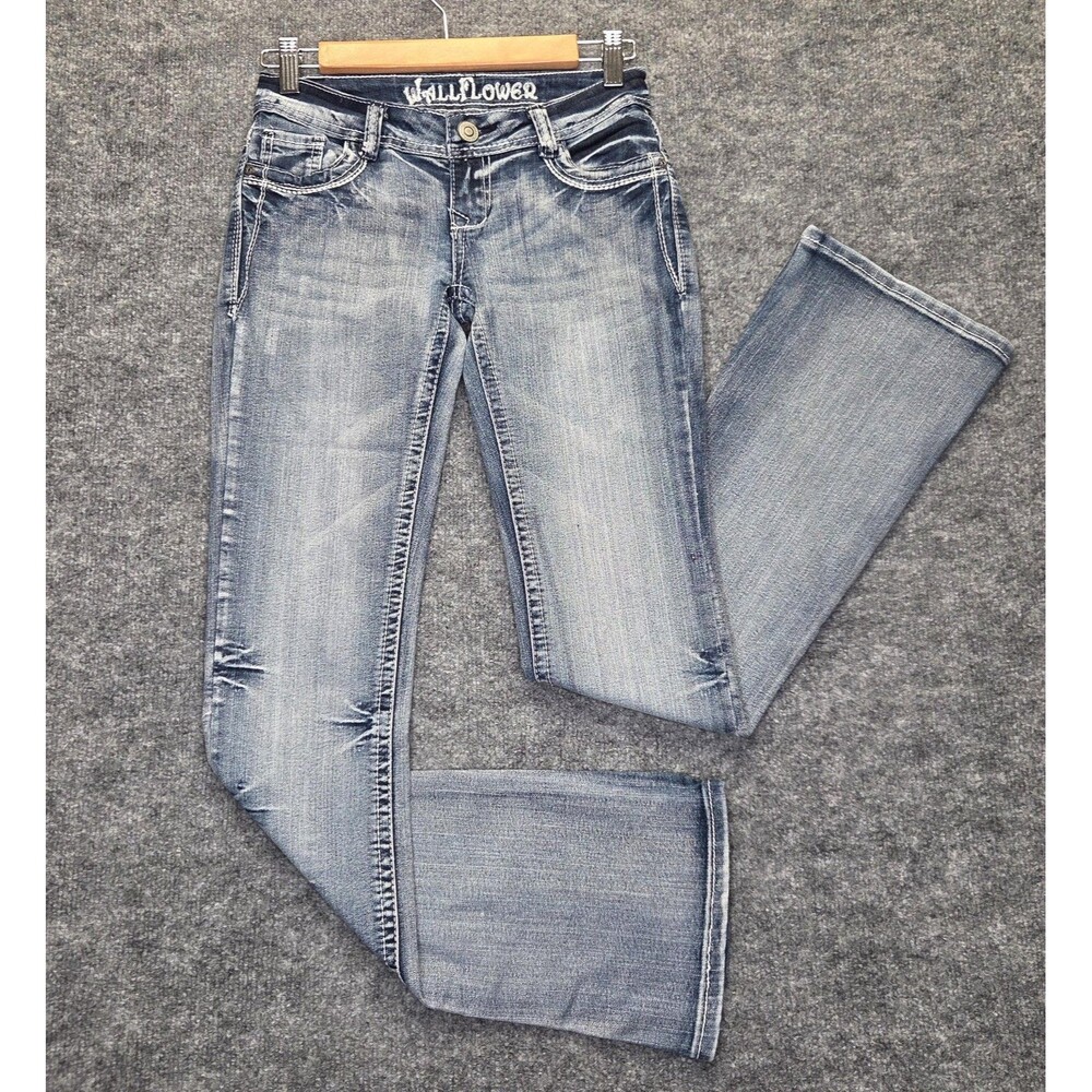 Wallflower Jeans Juniors 1 Blue Light Wash Low Rise Slim Bootcut Stretch 32x29.5